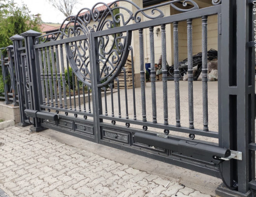 Распашные ворота